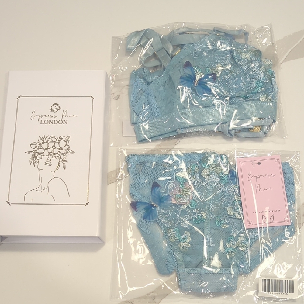 Blue Lace Lingerie Set